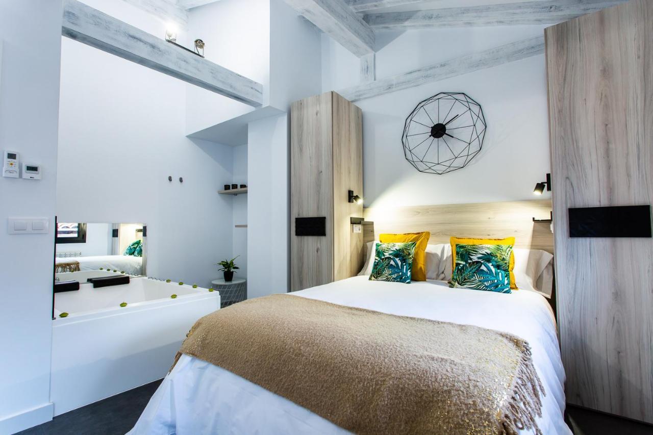 Apartamentos Hervas Suites Exterior foto
